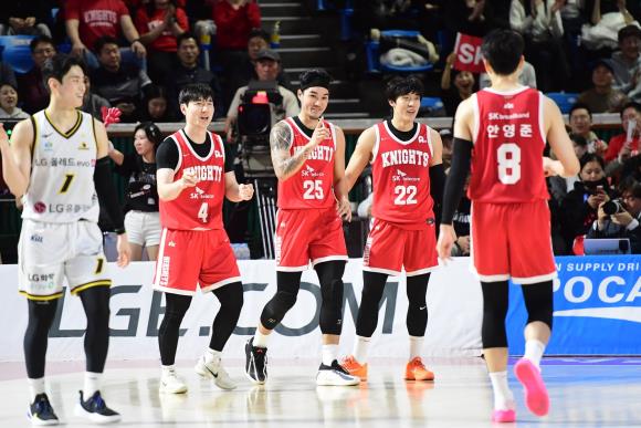 25-26 (01.15)  â��LG ���Ը��� SK �¸�